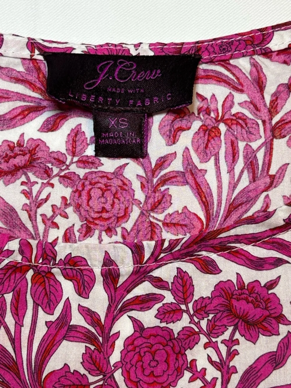 J.Crew liberty fabric floral blouse pink white puff sleeve XS cottagecore
